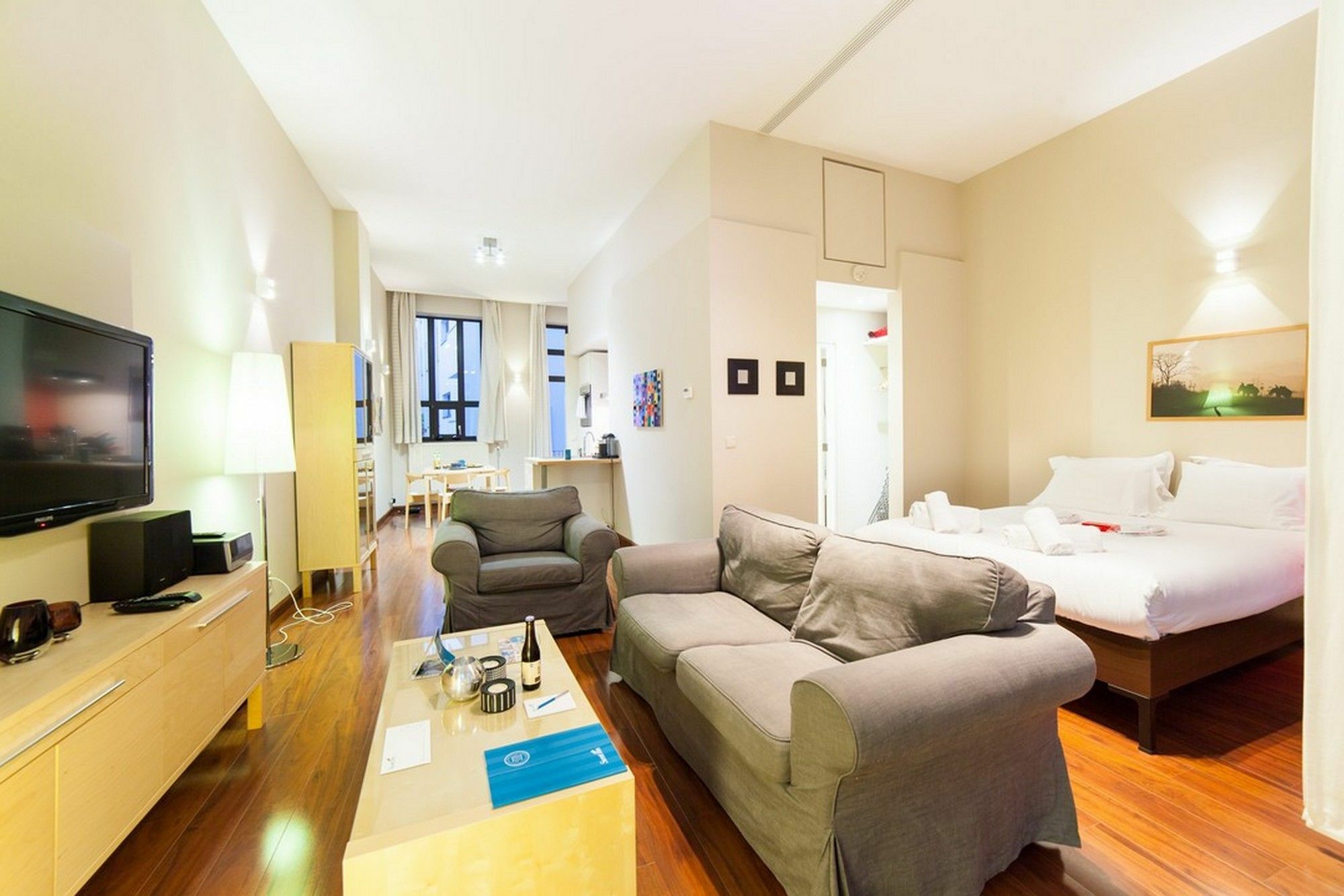 Sweet Inn Apartments - Grand Place Brussel Bagian luar foto